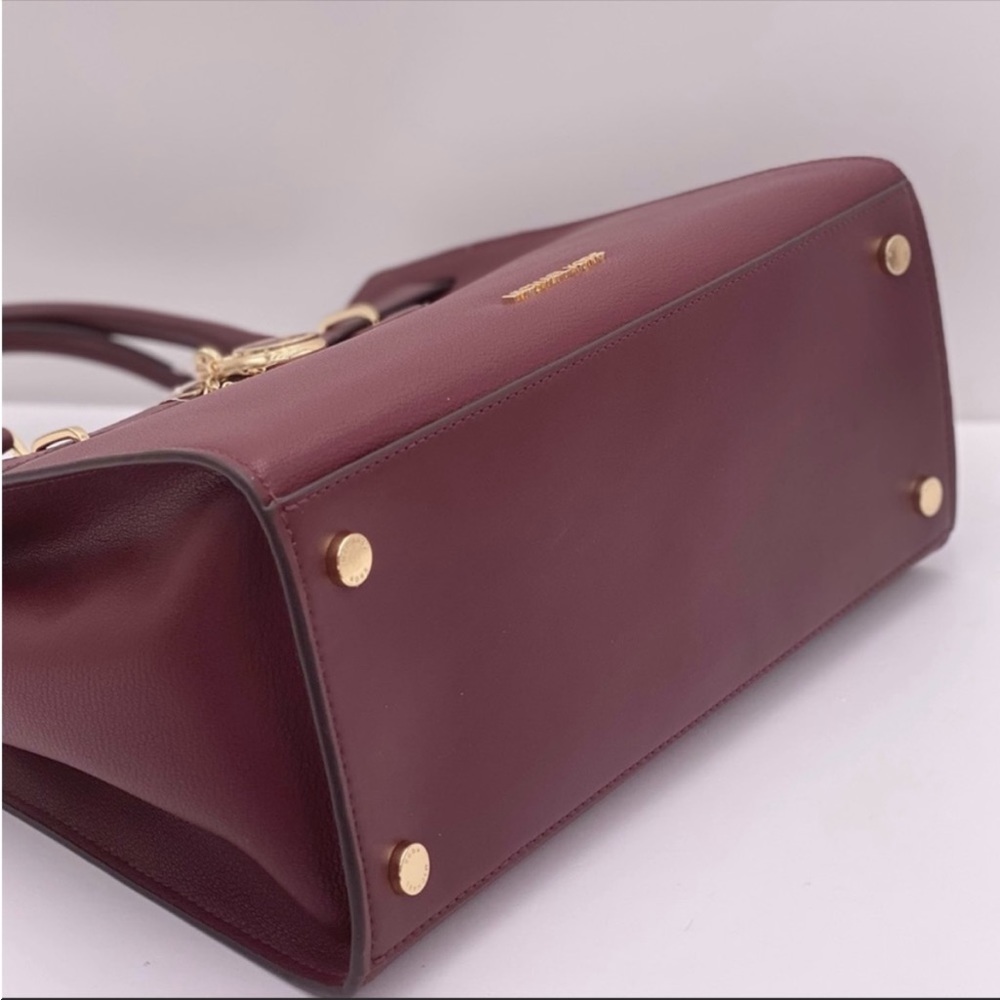 Michael Kors Hamilton Meidum
Satchel Shoulder Crossbody Bag
Merlot - Picture 8 of 15